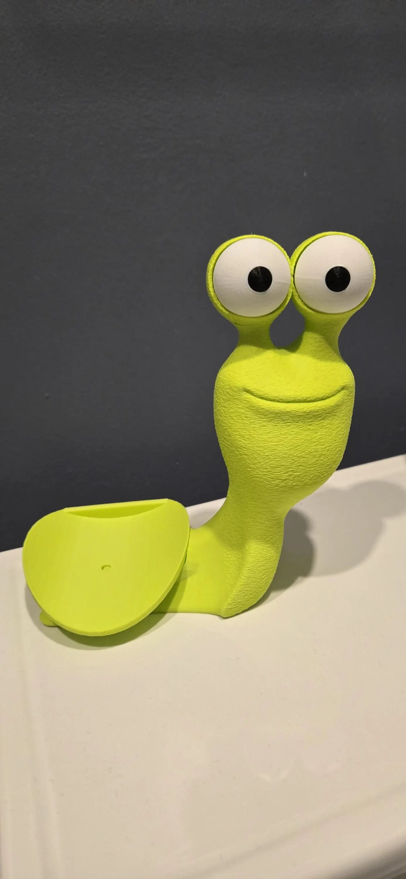 Snail Toilet Paper Holder – 3D Printed Bathroom Decor Accessory